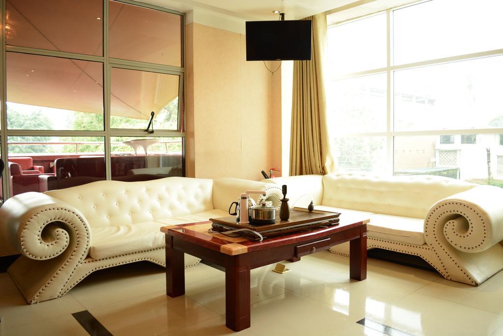 Nanchang Hotel Nairobi Bagian luar foto